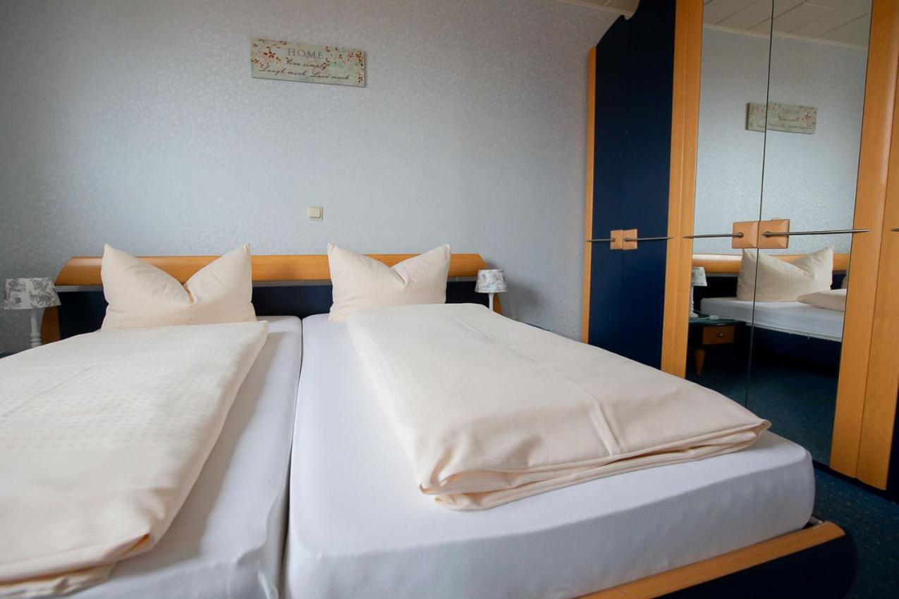 Hotel Dolgesheim Zewnętrze zdjęcie