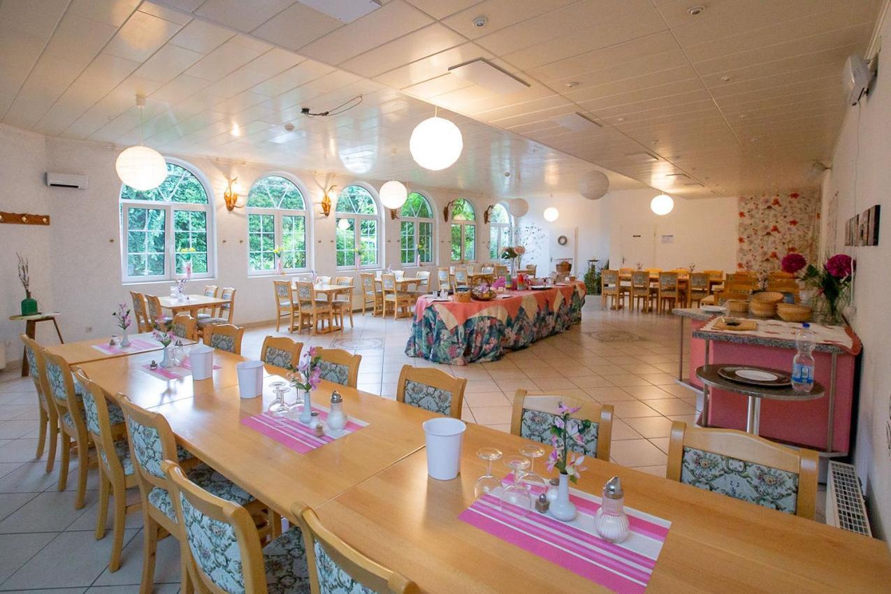 Hotel Dolgesheim Zewnętrze zdjęcie