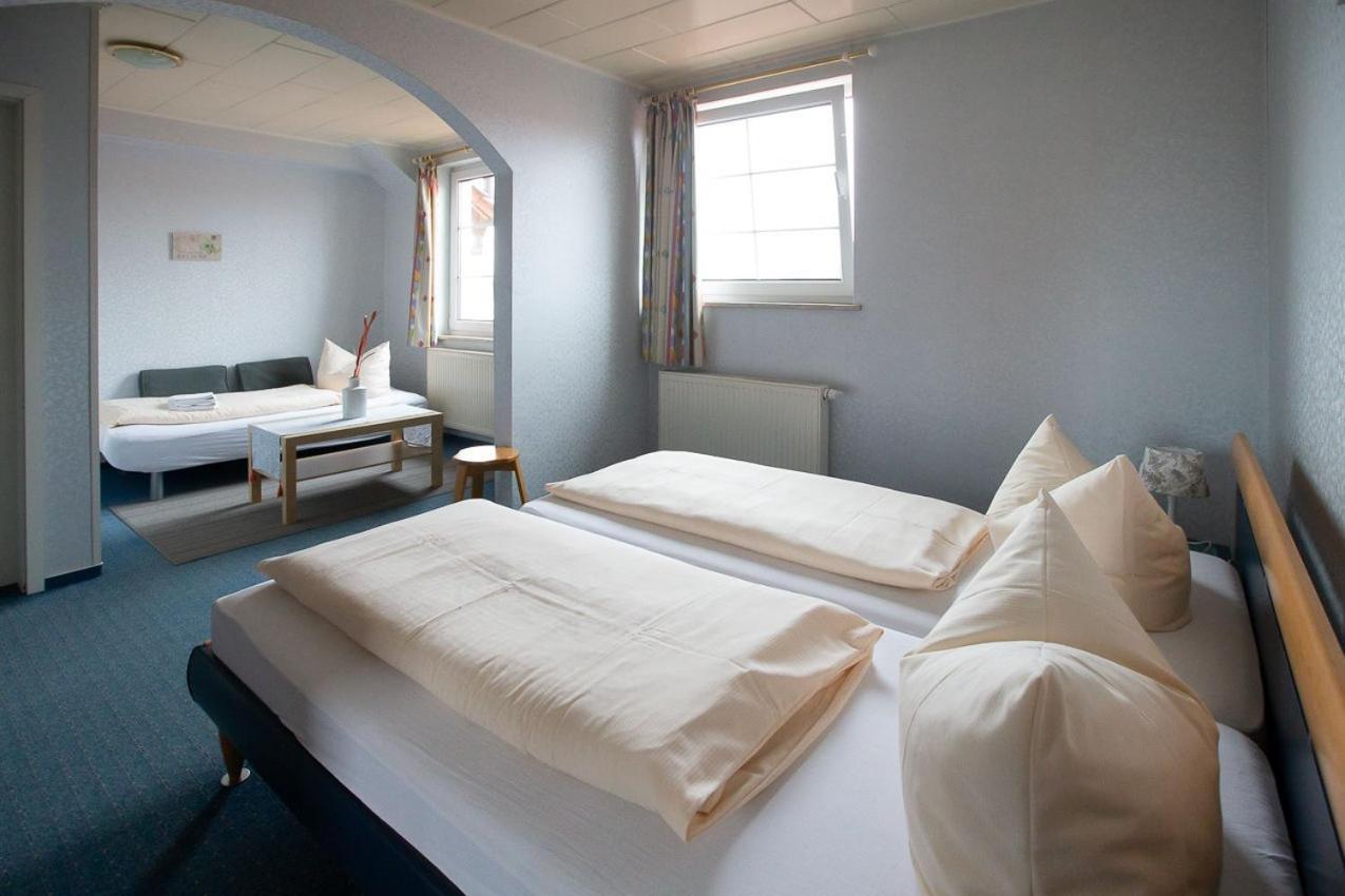 Hotel Dolgesheim Zewnętrze zdjęcie