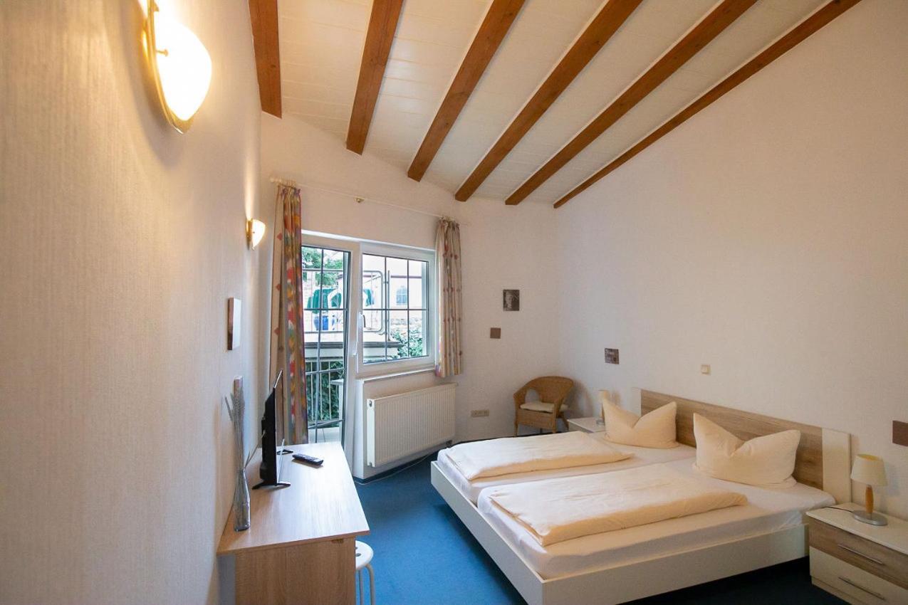 Hotel Dolgesheim Zewnętrze zdjęcie